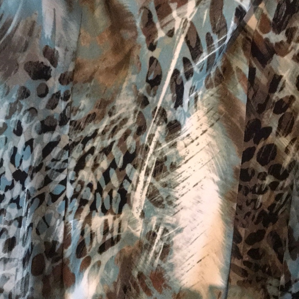 Dress - Picture 2 of 5
